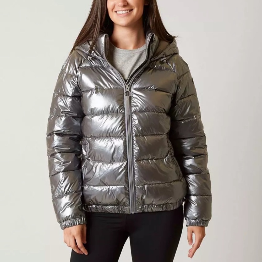 Bench Metallic Puffer